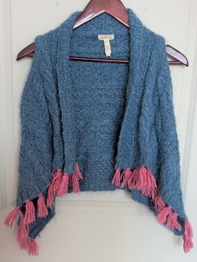 Cozy Blue Knit Open-Front Sweater Vestwith Pink Tassels